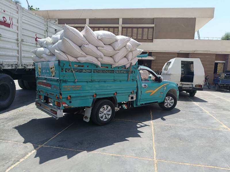 ضبط مخالفات تموينية في حملة بمدينة إسنا في الأقصر