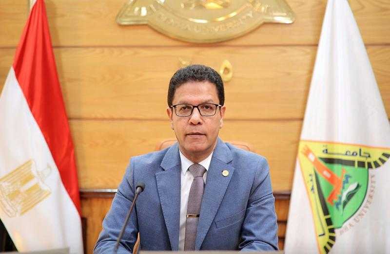 رئيس جامعة بنها يتفقد انتظام الدراسة بكليتي الزراعة والطب البيطري