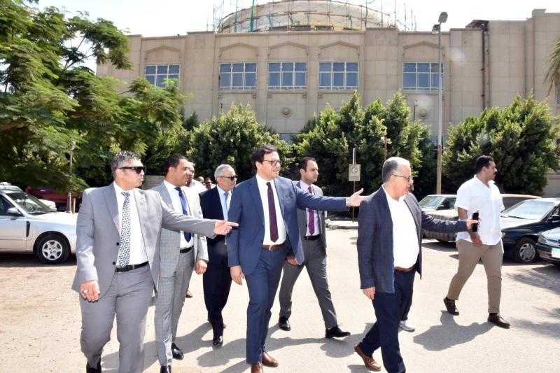 وزير الثقافة يوجه بالالتزام بالجدول الزمني لافتتاح متحف سراي الجزيرة