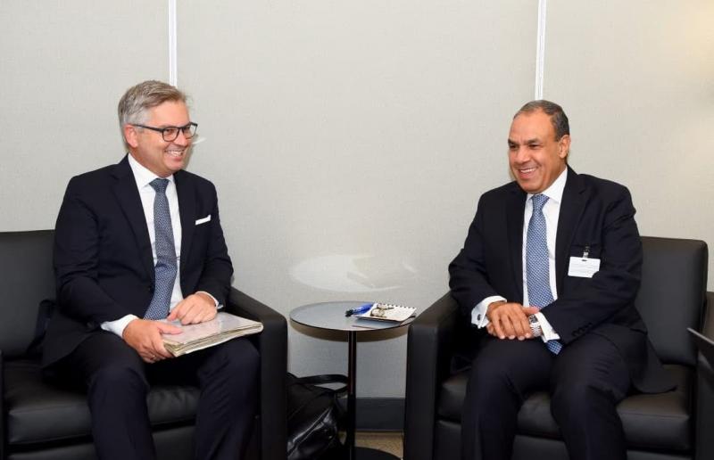 وزير الخارجية يلتقي مع المفوض الأوروبي للشئون الداخلية والهجرة على هامش أعمال الجمعية العامة للأمم المتحدة