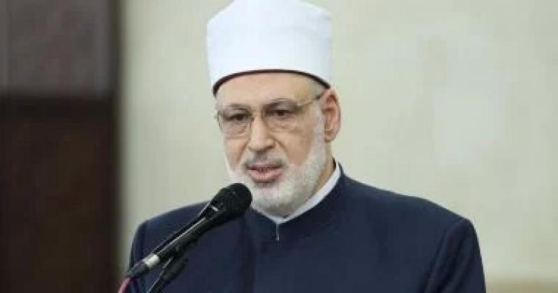 وكيل الأزهر يعتمد حركة ترقية 31 ألفا و288 من شاغلى وظائف هيئة التعليم