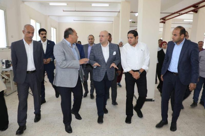 رئيس هيئة تنمية الصعيد ومحافظ بني سويف يقومان بجولة ميدانية موسعة لمتابعة المشروعات التنموية