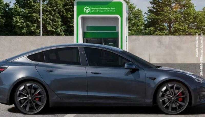 بنك التعمير والإسكان يتيح خدمة الصراف الآلي من السيارة «drive thru ATM»