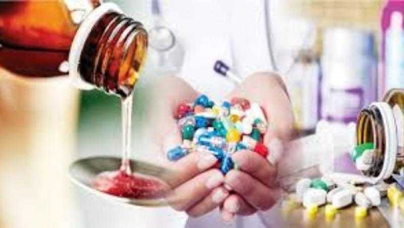 نُسكّن الأعراض وننسى علاج الأمراض.. طبيب يحذر في هذه الحالة