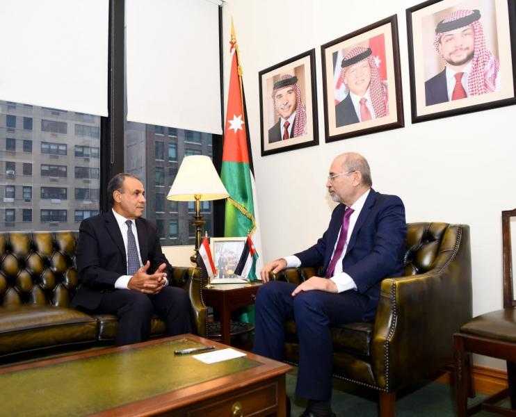 وزير الخارجية يلتقي نظيره الأردني في نيويورك