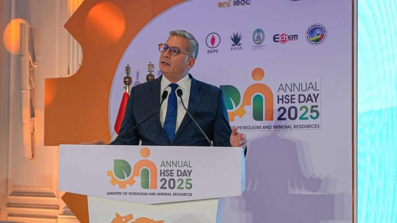 وزير البترول والثروة المعدنية يشهد فعاليات يوم السلامة والصحة المهنية والبيئة