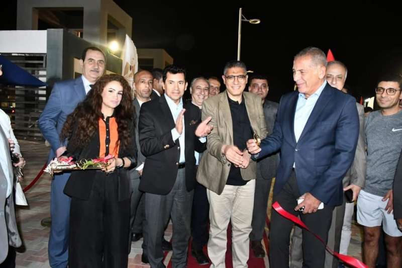 خط أحمر