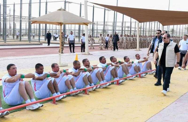 الرئيس السيسي: كلية الطب العسكري جاءت استجابة لتطلعات شباب مصر لما توفره من تعليم ورعاية وحماية