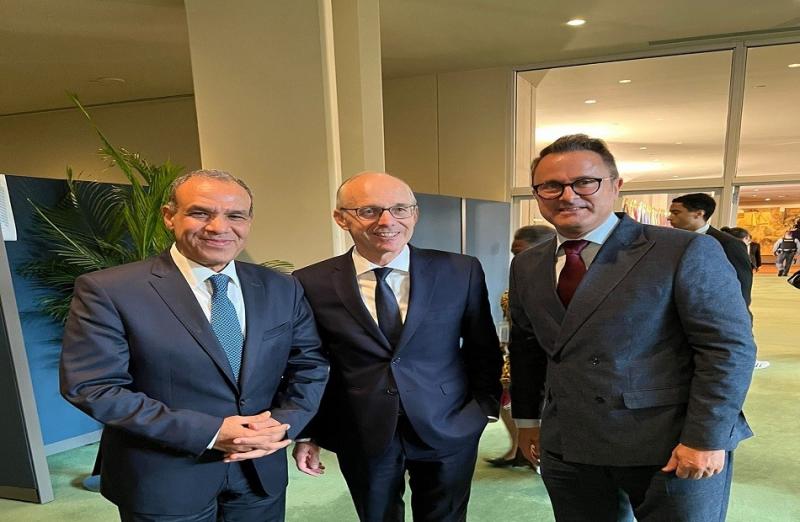 وزير الخارجية يعقد مباحثات مع رئيس وزراء ووزير خارجية لوكسمبورج