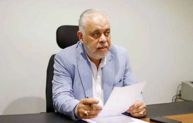 رئيس اتحاد النقابات الفنية: لم نتلق استقالة أشرف زكي وأتمنى تراجعه عن القرار