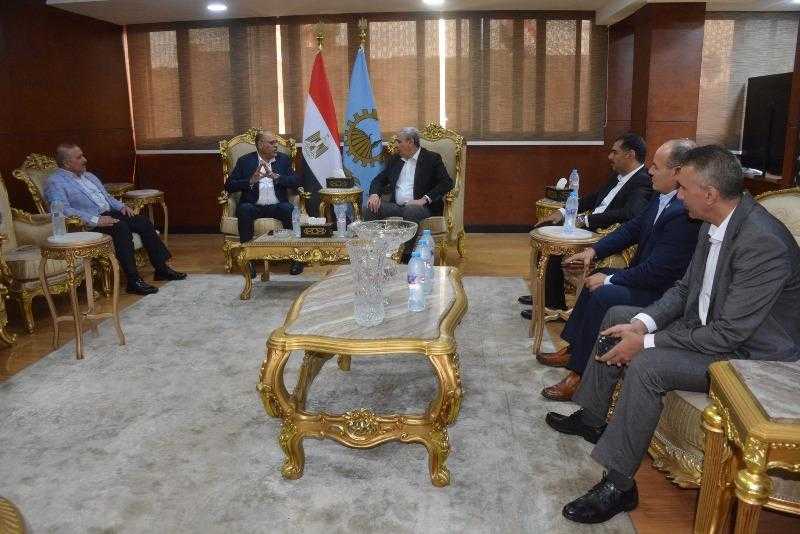 محافظ الغربية يُناقش مع وزير العمل آليات تقديم الدعم لأسر ضحايا حريق مصبغة المحلة