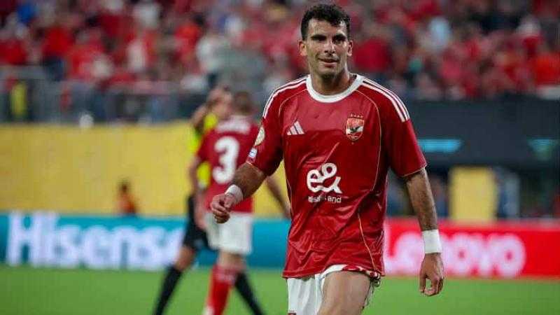 الأهلي يميل لعدم المجازفة بإشراك زيزو أمام الزمالك