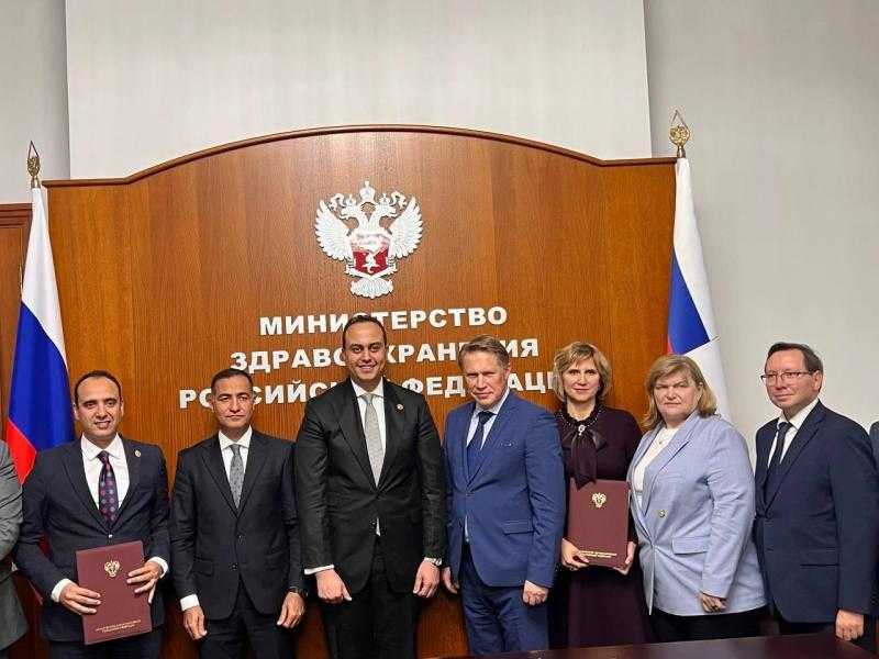 رئيس الرعاية الصحية يلتقي وزير الصحة الروسي لبحث تعزيز التعاون وتبادل الخبرات والبحوث