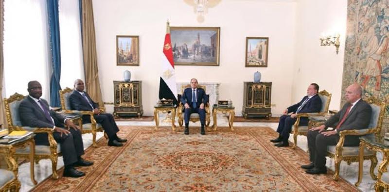 خط أحمر