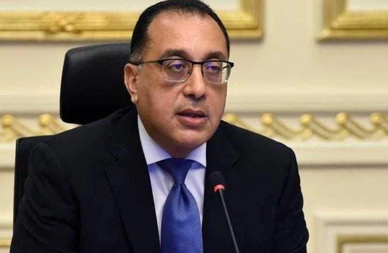 رئيس الوزراء يتابع الموقف التنفيذى لمشروعات القطار الكهربائى السريع والمونوريل