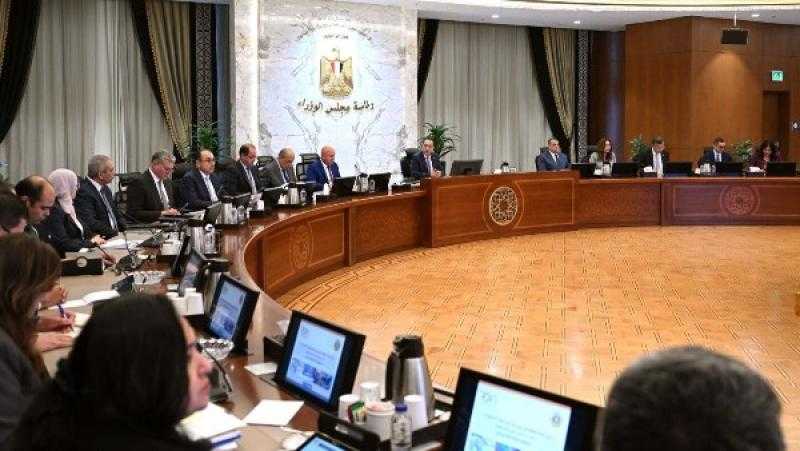 رئيس الوزراء يتابع جهود النهوض بصناعة الحديد والصلب في مصر