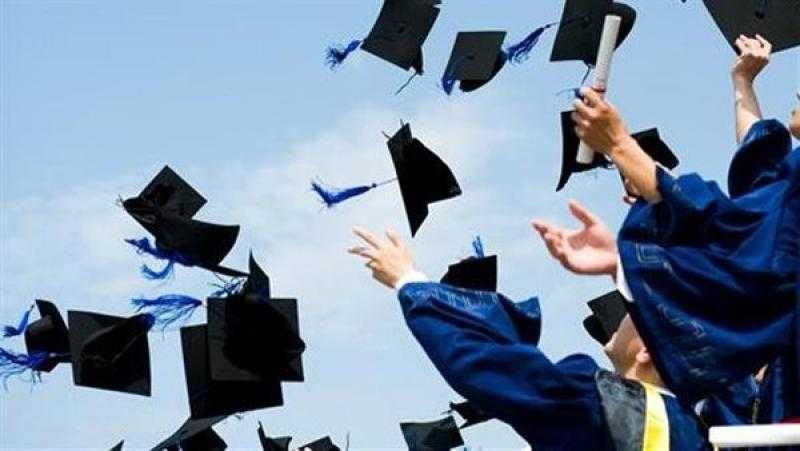التعليم العالي تعلن فتح باب التقدم لبرنامج المنح الدراسية للطلاب الدوليين لعام 2025