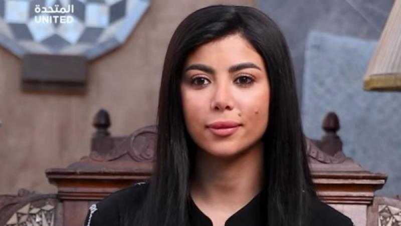 كارولين عزمي: قدمت في معهد فنون مسرحية بدون علم والدي ورفضوني