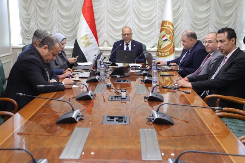 خط أحمر
