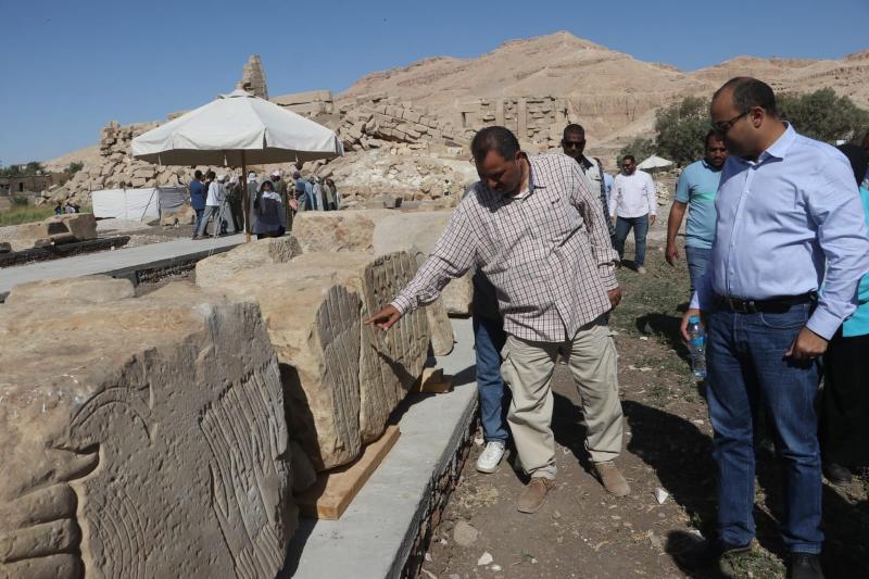 ”الأعلى للآثار” يتابع ترميم الصرح الأول لمعبد الرامسيوم ومقبرة الملك تحتمس الثاني