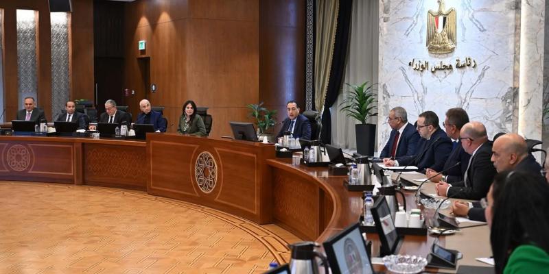 رئيس الوزراء يتابع تنفيذ مُخرجات اللجنة الاستشارية للتنمية العمرانية وتصدير العقار