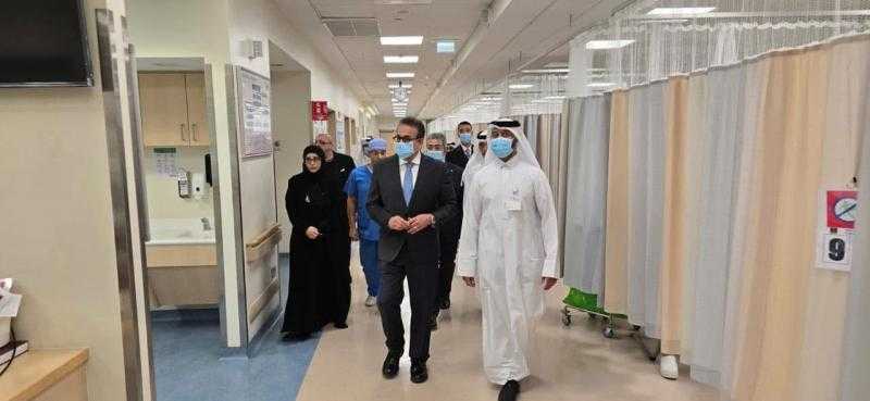 د خالد عبدالغفار يجري زيارات ميدانية لمؤسسة حمد الطبية ومعهد قطر للرعاية الصحية الدقيقة
