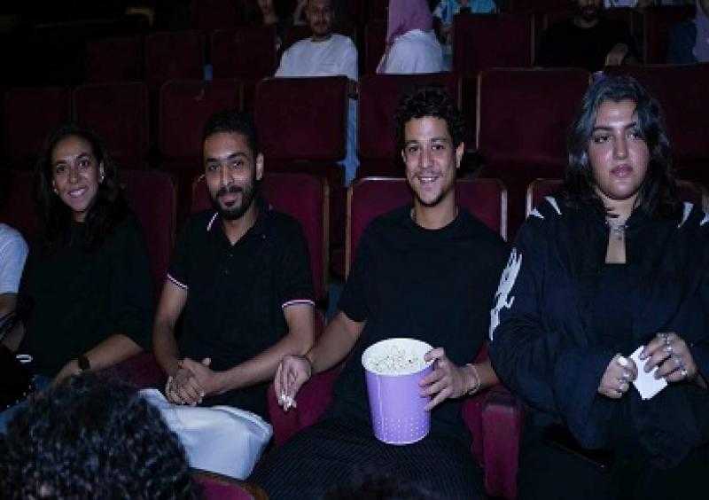 أحمد داش يشاهد فيلم لا مؤاخذة بعد 11 عامًا من عرضه الأول