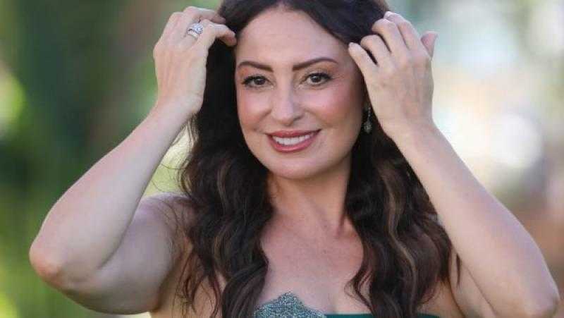 نيرمين الفقي تتألق بإطلالة مميزة قبل ختام مهرجان الغردقة لسينما الشباب