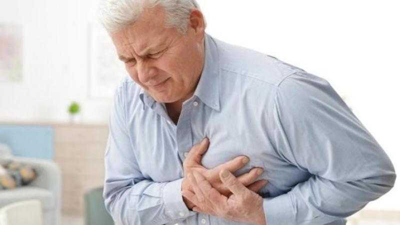 تسبب أزمات قلبية.. تحذيرات من ممارسات خاطئة يقع فيها الشباب