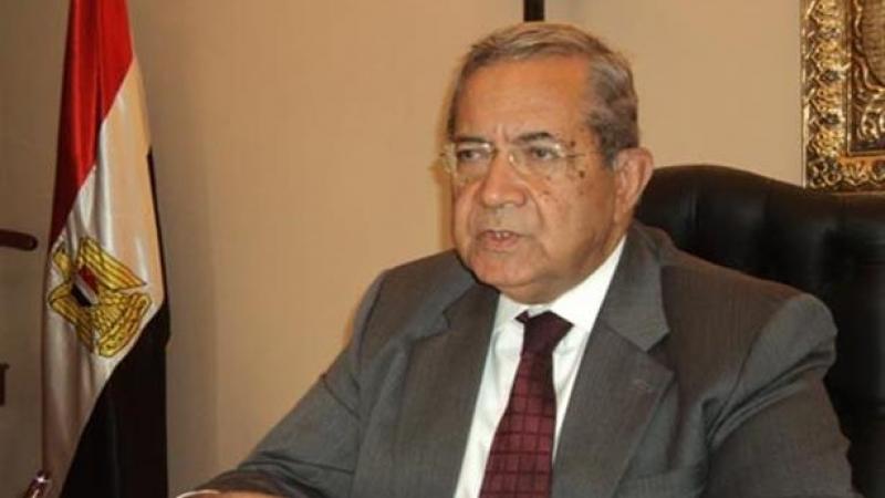 خط أحمر