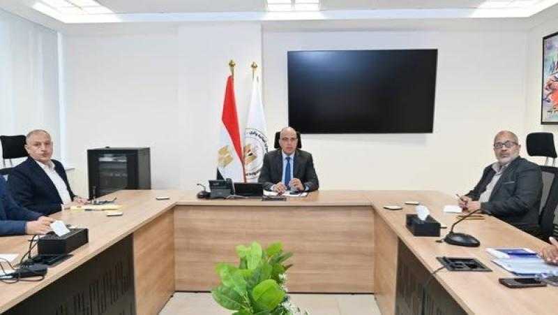 وزير الري يتابع تطوير البحيرات الشمالية وتأمين فرص العمل للصيادين
