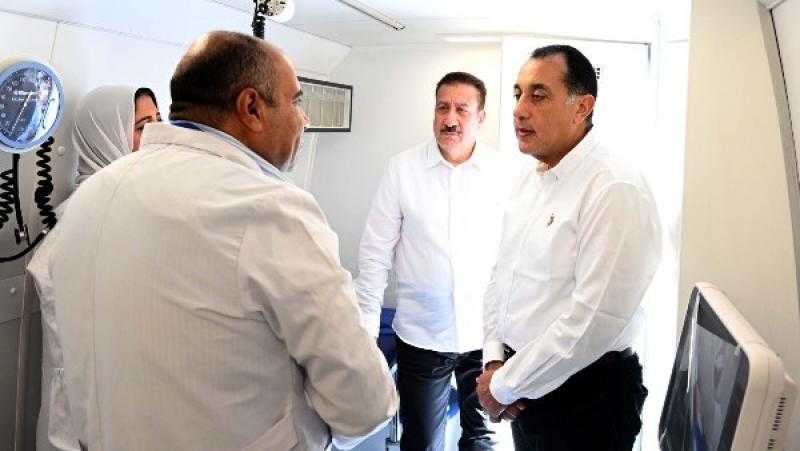 رئيس الوزراء يتفقد مركز طب الأسرة شمّا بالمنوفية.. ويستفسر من المواطنين عن جودة الخدمات الطبية