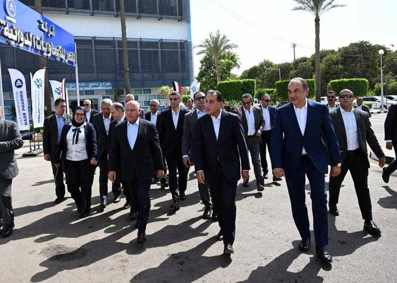 رئيس الوزراء يتوجه لمحافظة القليوبية لافتتاح وتفقد عدد من مصانع الأدوية المطورة