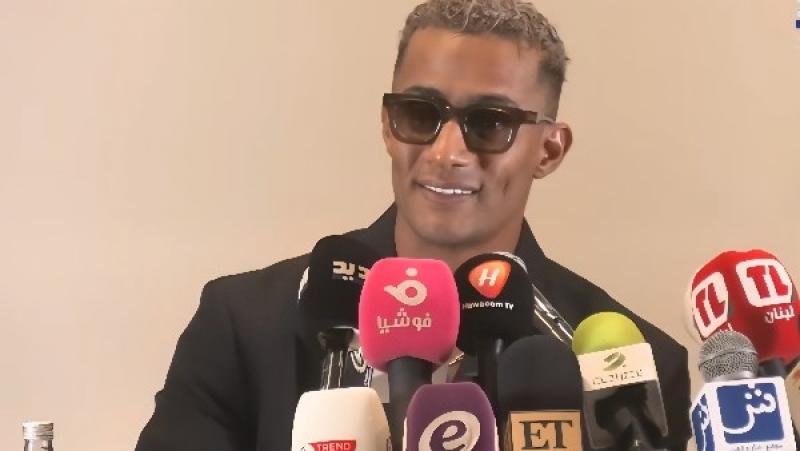 خط أحمر
