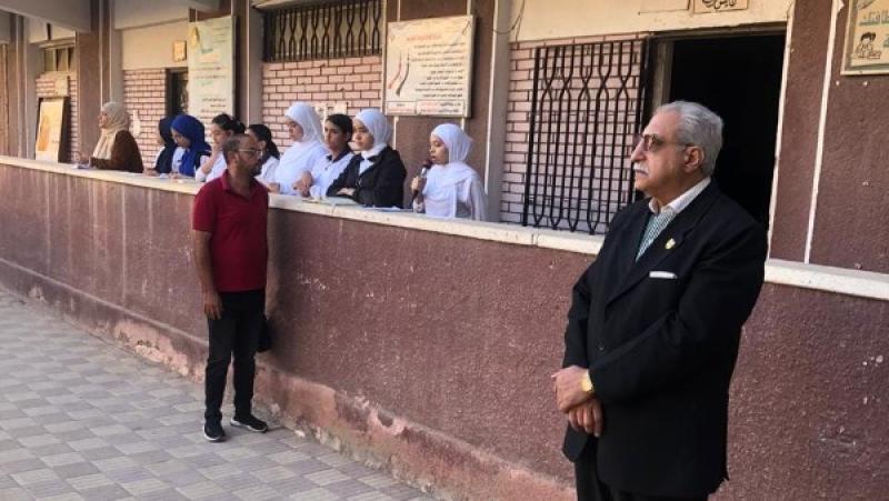 خط أحمر