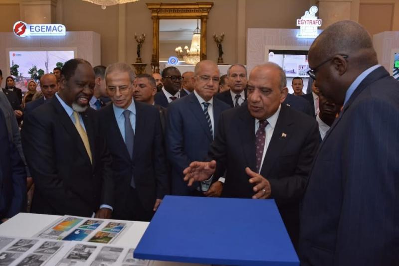 الدكتور محمود عصمت: دعم التصنيع المحلي وتوطين صناعة المهمات للطاقات المتجددة ونقل التكنولوجيا الحديثة