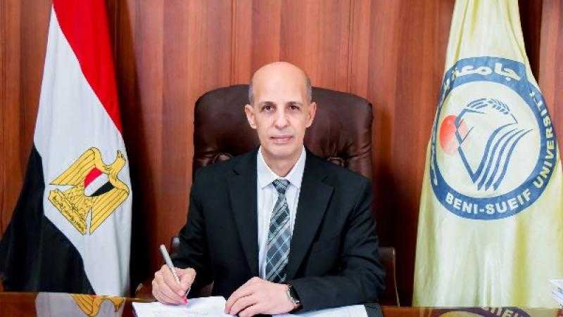 نجاح فريق طبي بمستشفيات جامعة بني سويف في إصلاح اعوجاج في العمود الفقري لمريض