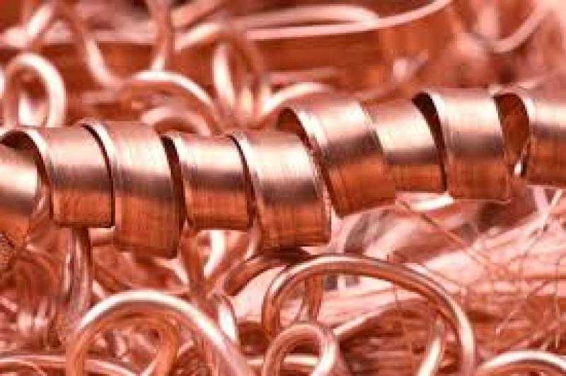 النحاس يواصل الصعود للجلسة الثالثة بدعم نقص المعروض