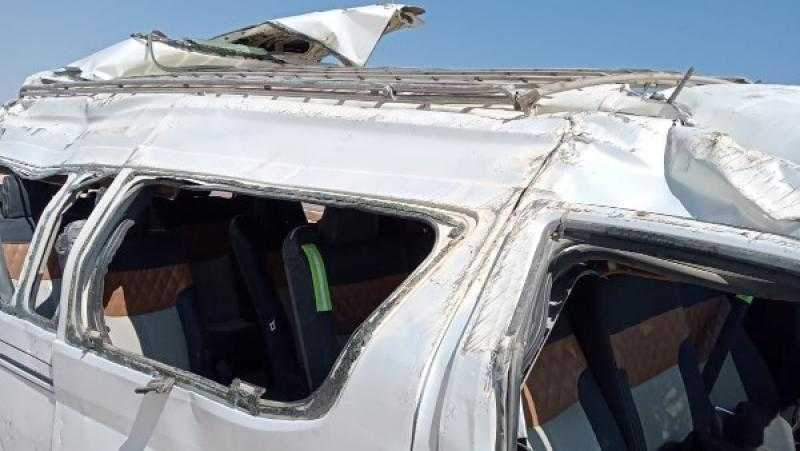 مصرع شخص وإصابة 4 في انقلاب ميكروباص بالشرقية