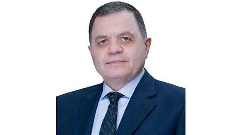 وزير الداخلية يهنئ القائد العام للقوات المسلحة بمناسبة الاحتفال بذكرى أكتوبر المجيدة