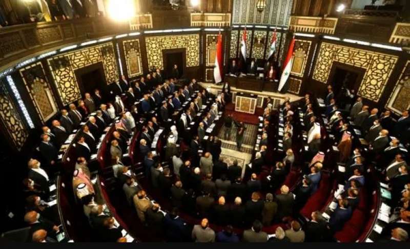 خط أحمر