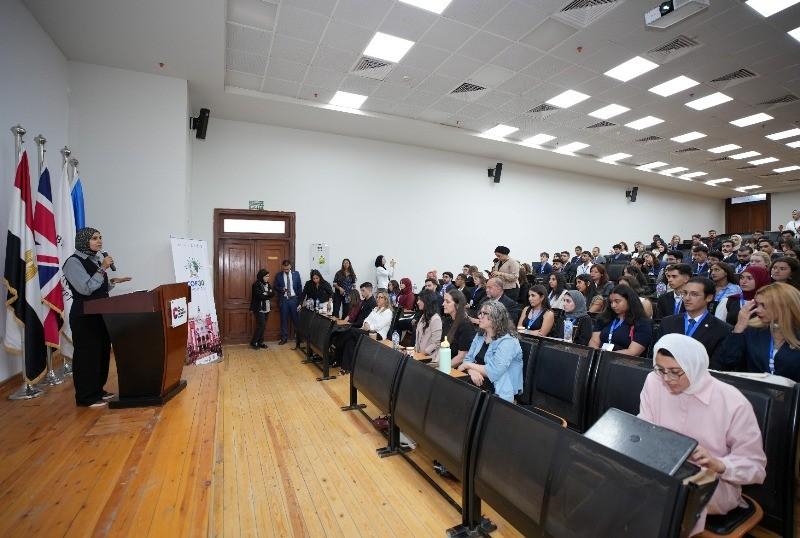 للعام الرابع على التوالي.. الجامعة البريطانية وبرنامج الأمم المتحدة الإنمائي يطلقان برنامج محاكاة قمة المناخ
