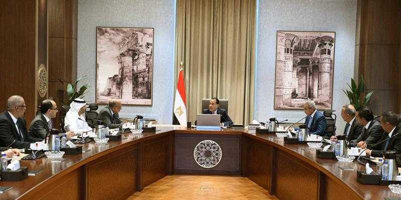 رئيس الوزراء يتابع مستجدات تنفيذ الاستراتيجية الوطنية للطاقة المتكاملة والمستدامة