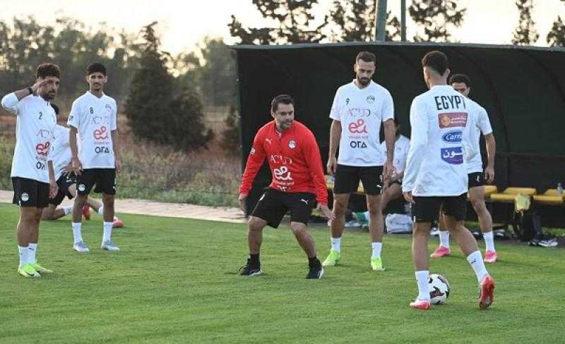 منتخب مصر المشارك في كأس العرب يخوض مرانه الأول بالمغرب