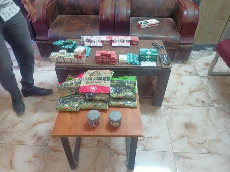 محافظ أسيوط: ضبط سلع غذائية منتهية الصلاحية وتحرير 275 محضرًا تموينيًا في حملات مكثفة على الأسواق والمخابز