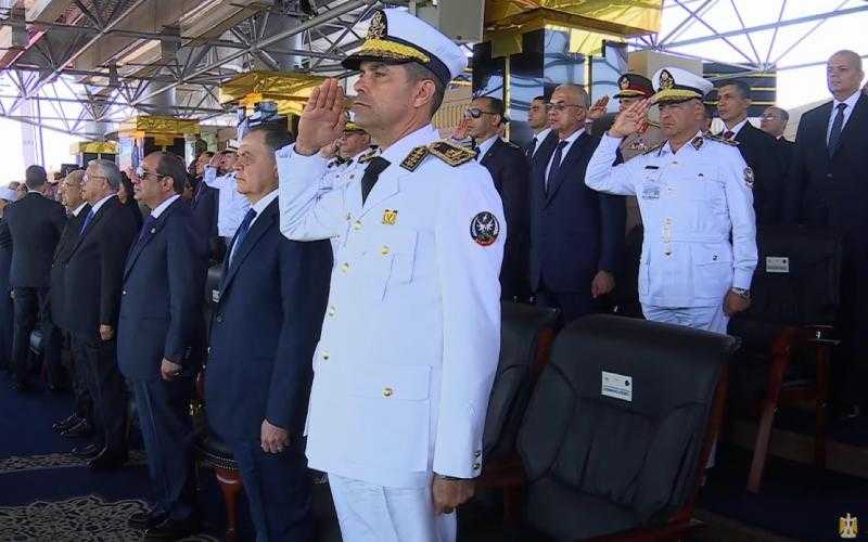 الرئيس السيسي يشهد سلام الشهيد في حفل تخرج دفعة جديدة من طلبة أكاديمية الشرطة