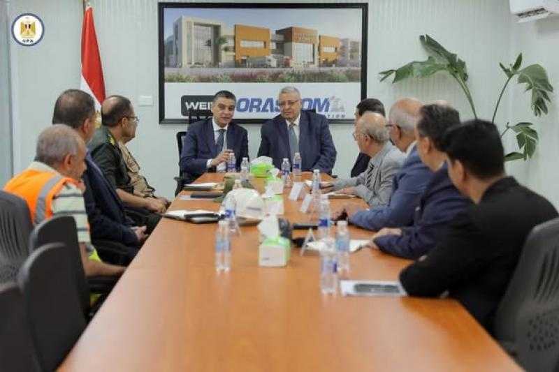 رئيس هيئة الشراء الموحد يتابع تنفيذ المخازن الاستراتيجية للمنتجات والأجهزة الطبية