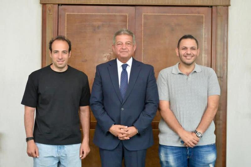 رئيس الأعلى للإعلام يلتقي أحمد الغندور الشهير بـ«الدحيح»