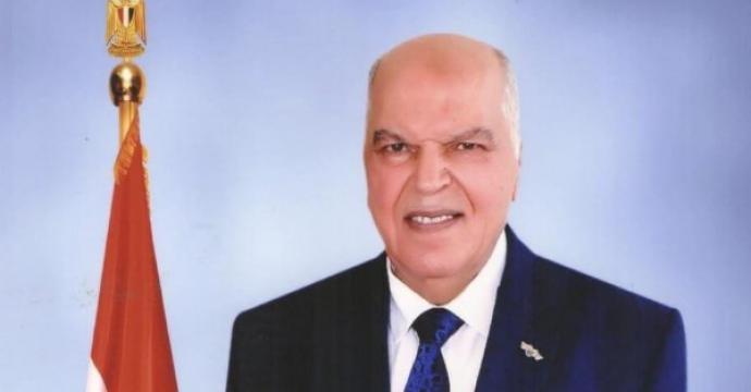 نقيب المعلمين يشيد بدور مصر والرئيس السيسي في إنهاء الحرب فى غزة