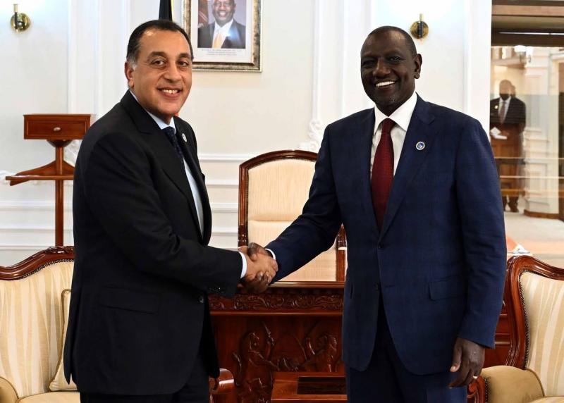 الرئيس الكيني يلتقى رئيس الوزراء لبحث مجالات التعاون المشترك